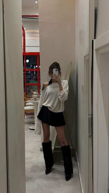 Turkish girls page 3 image