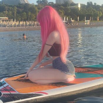Turkish petite girl image