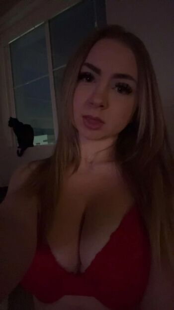 Turtleegirll image