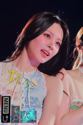 Tzuyu page 2 image