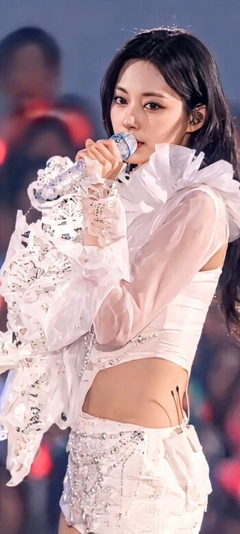 Tzuyu image