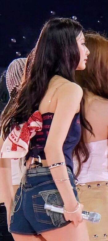 Tzuyu image