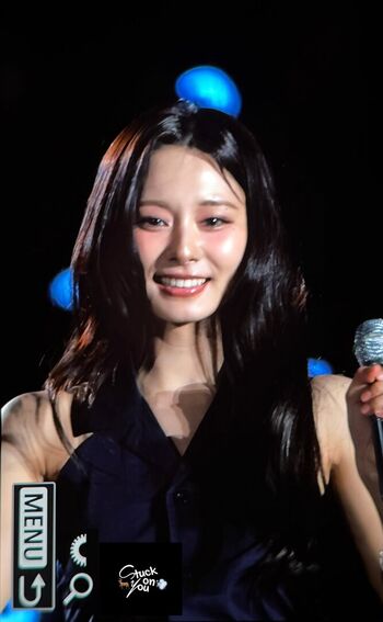 Tzuyu image
