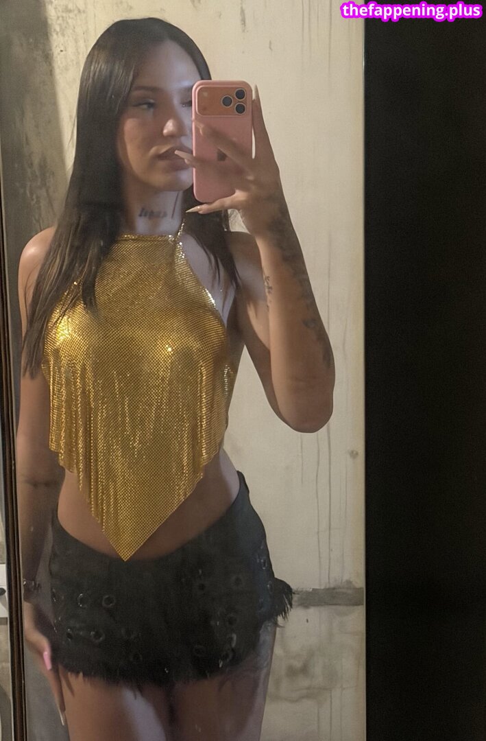 u Çıplak OnlyFans Fotoğrafı #2