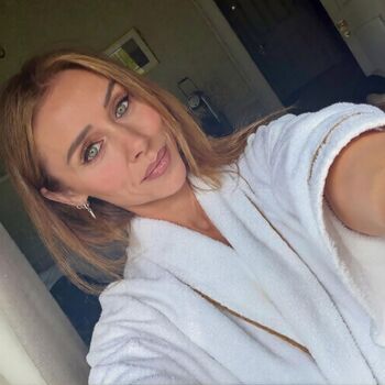 Una healy image