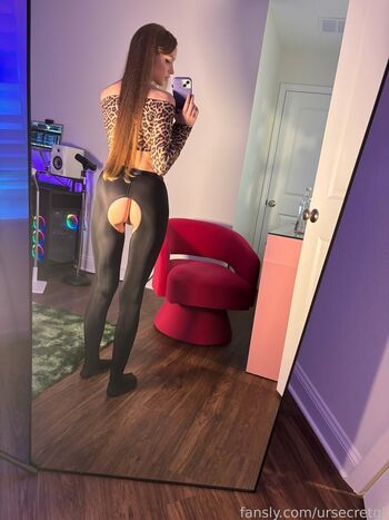 Ursecretgirlfriend 1 image