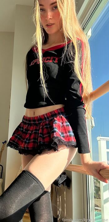 ursecretgirlfriend | ursecretgf | Pyra Fae