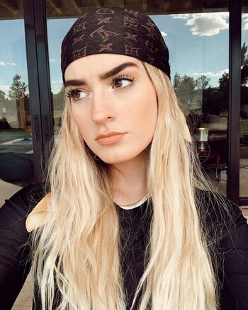 Valeria aguilar image