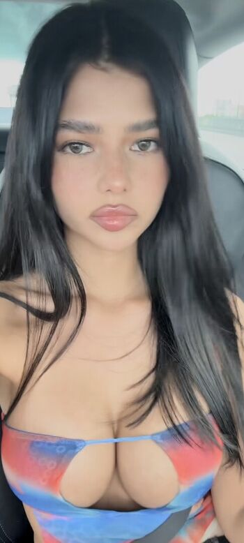 Valeria castillo image