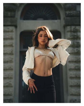 Valeria madrigal image
