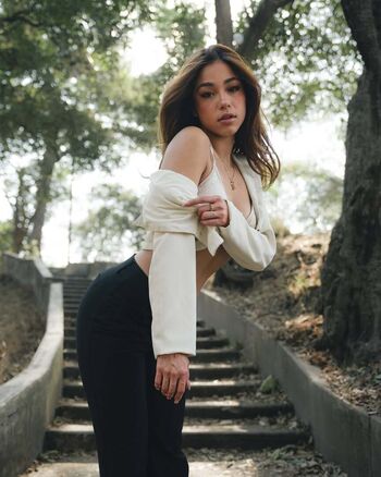 Valeria madrigal image