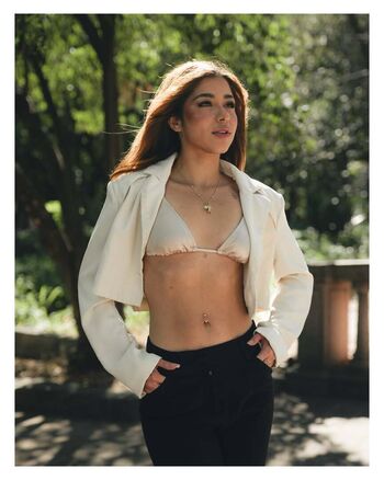 Valeria madrigal image