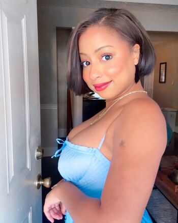 Valeria sis image