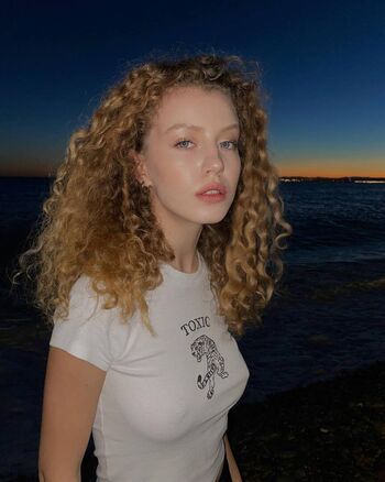 Valerie shishkina image