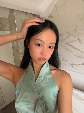 Valeska image