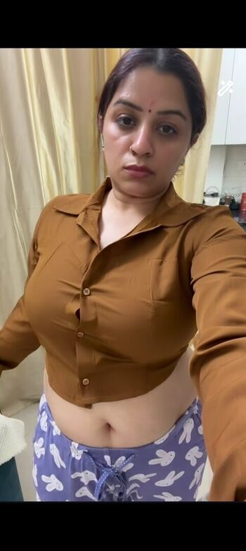 Vandana pathak page 2 image