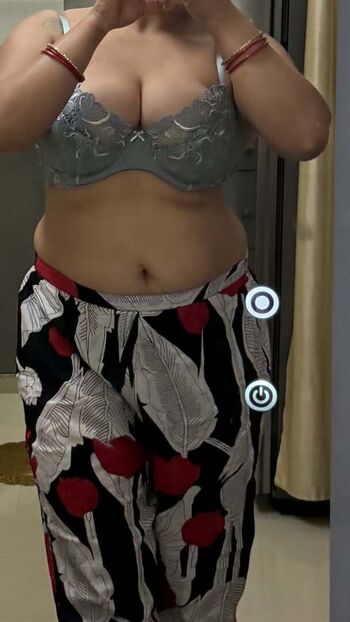 Vandana pathak image