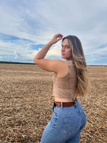 Vanessa araujo image