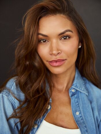 Vanessa curry image