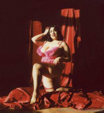 Vanessa hinata page 2 image