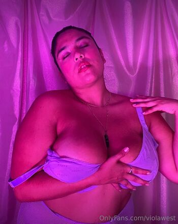 Vanessa hinata page 2 image