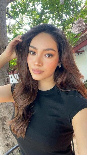 Vanessa wenk image