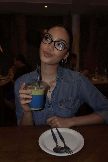 Vanessa wenk image