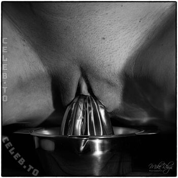 Vanessa wolff page 3 image