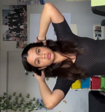 Vanya singh image