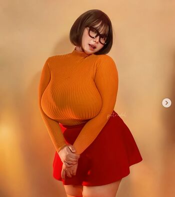 Velma & Daphne Cosplay
