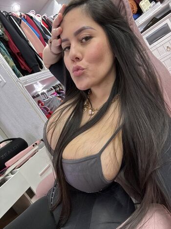 Venezolana en usa image