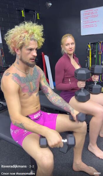 Veradijkmansofficial 1 image