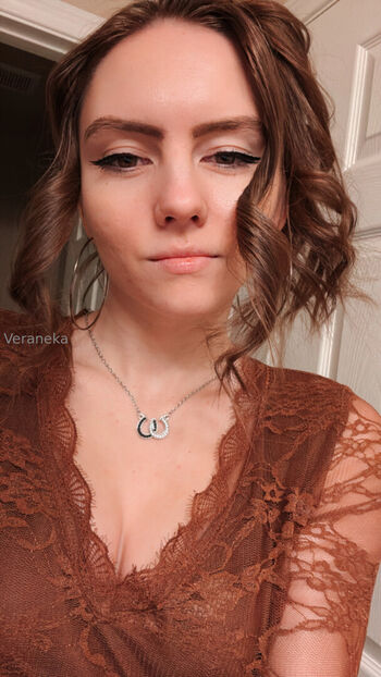 Veraneka image