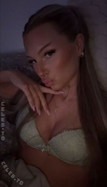 Vero blondeeee image