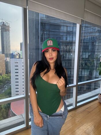 Veronica flores image
