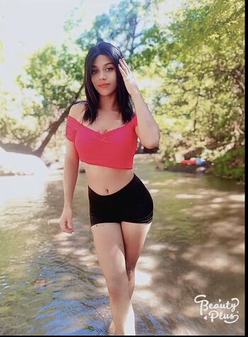 Veronica roa image