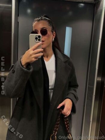 Veronika mescudi image