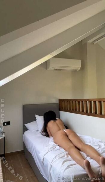 Veronika mescudi image