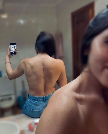 Vicky llorente image