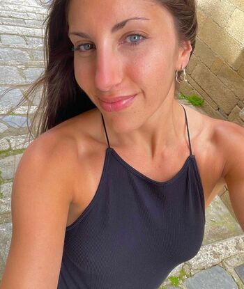 Vicky llorente image