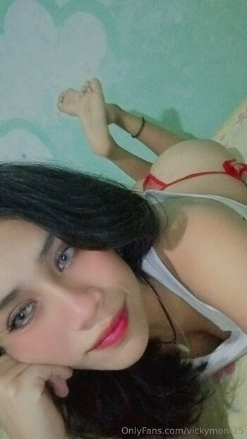Vickymont25 image