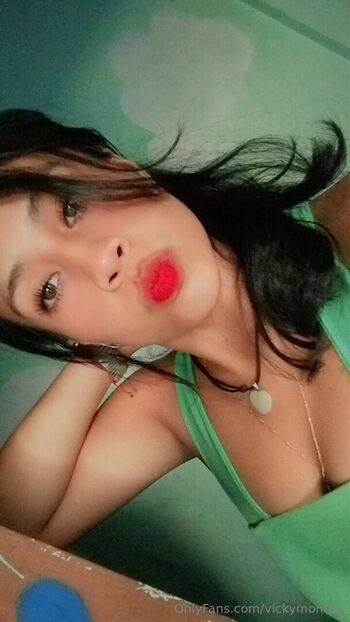 Vickymont25 image