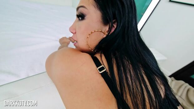 Vickysecret image