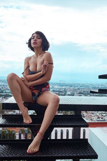 Victoria hernandez image