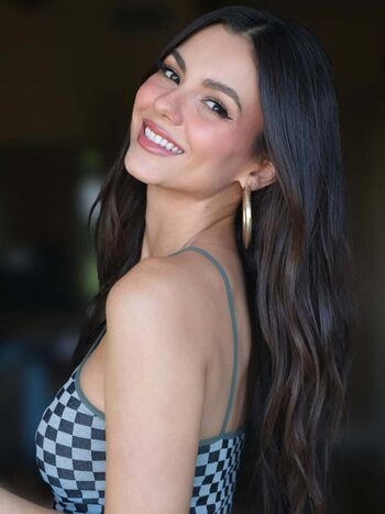 Victoria justice 1 image