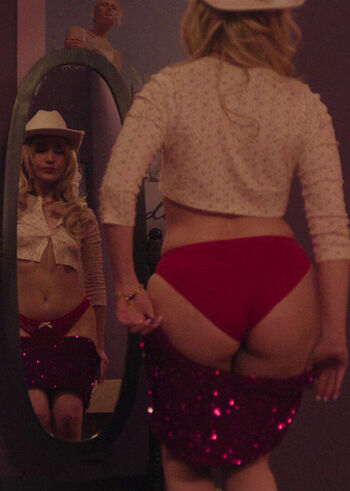 Victoria pedretti image