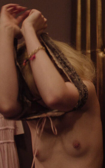 Victoria pedretti image