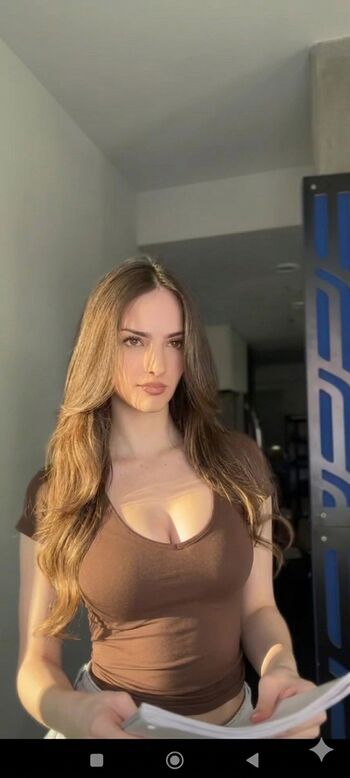 Victoria pfeifer image