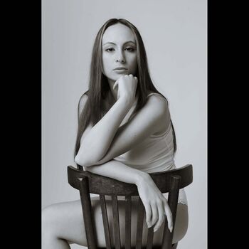 Victoria porrini image