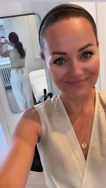 Victoria valentine image